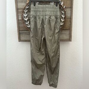 FP Movement The Way Home‎ Smocked Jogger Pants green size XS